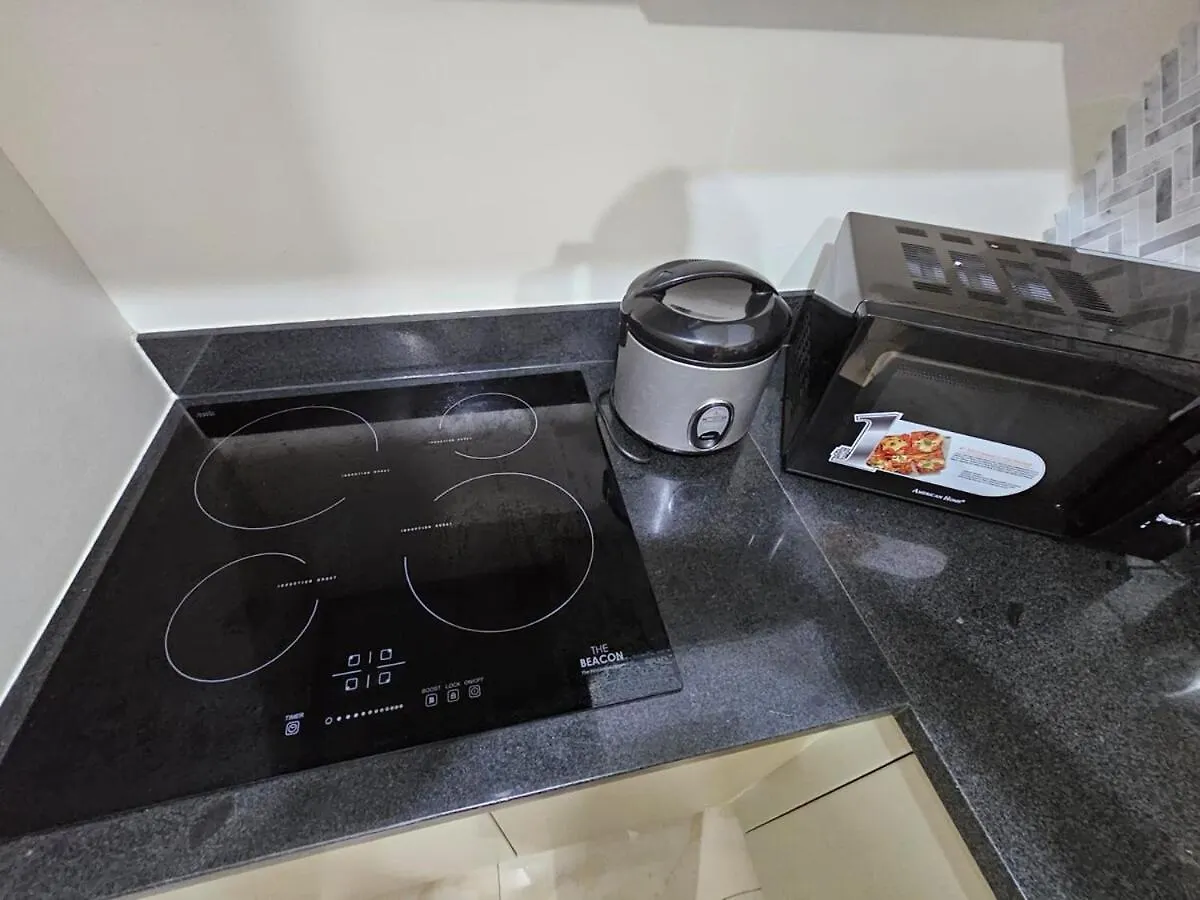 Huge 1Br With Spacious Balcony 马尼拉 0*,