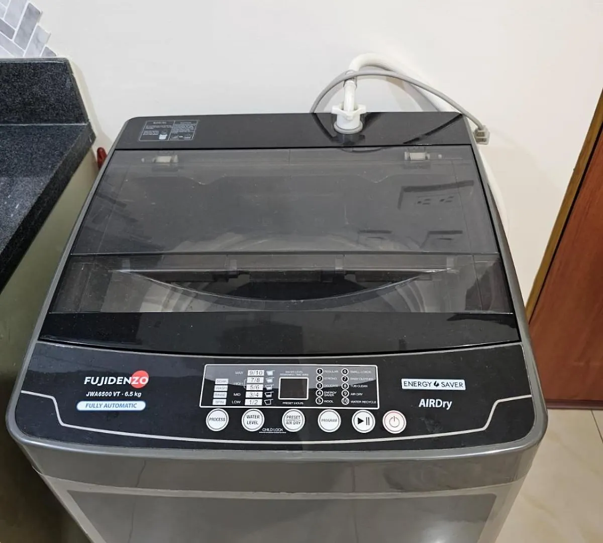 Huge 1Br With Spacious Balcony Manila Apartment